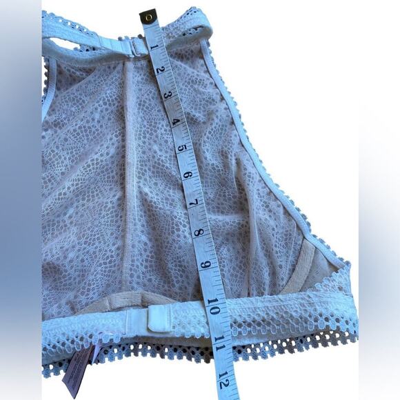 Victoria's Secret High Neck Halter Lace Bralette Size Small - Picture 5 of 11